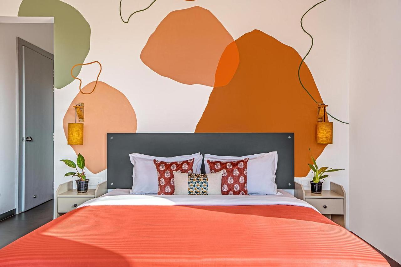 Casa Boho By Stayvista - Contemporary Design, Farm-View, Swimming Pool & Indoor Games For A Chic Retreat 나식 외부 사진