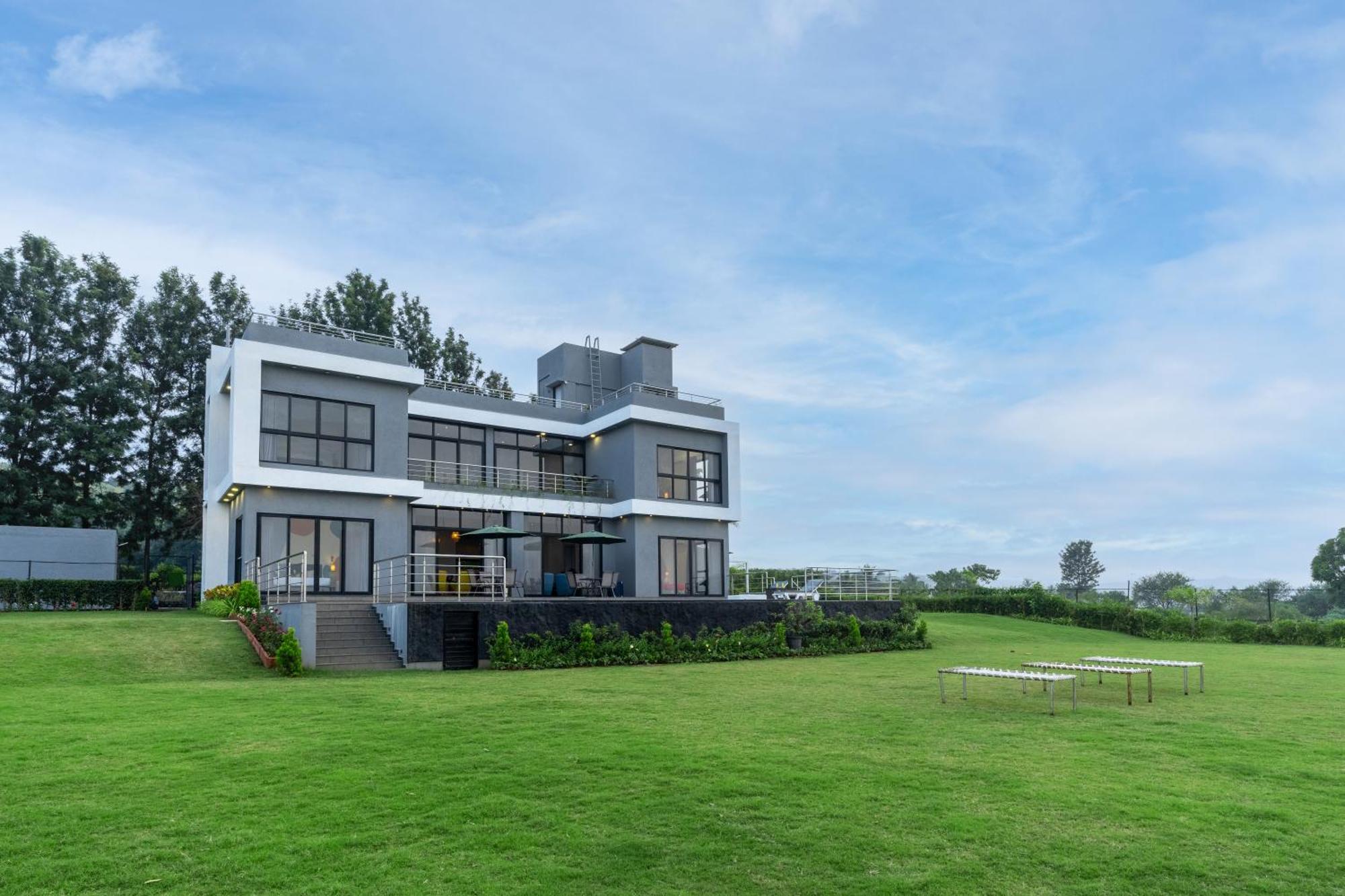 Casa Boho By Stayvista - Contemporary Design, Farm-View, Swimming Pool & Indoor Games For A Chic Retreat 나식 외부 사진