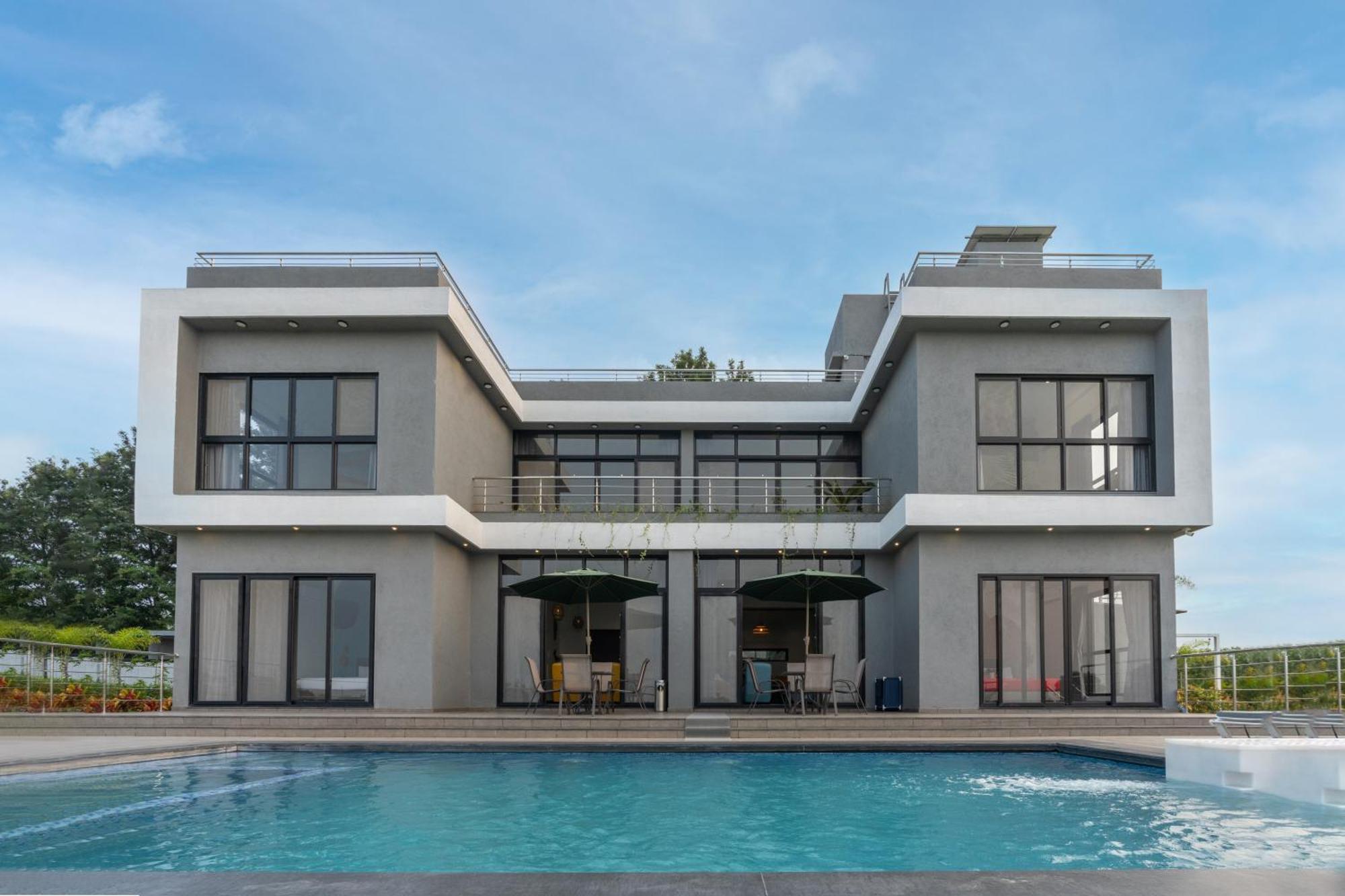 Casa Boho By Stayvista - Contemporary Design, Farm-View, Swimming Pool & Indoor Games For A Chic Retreat 나식 외부 사진