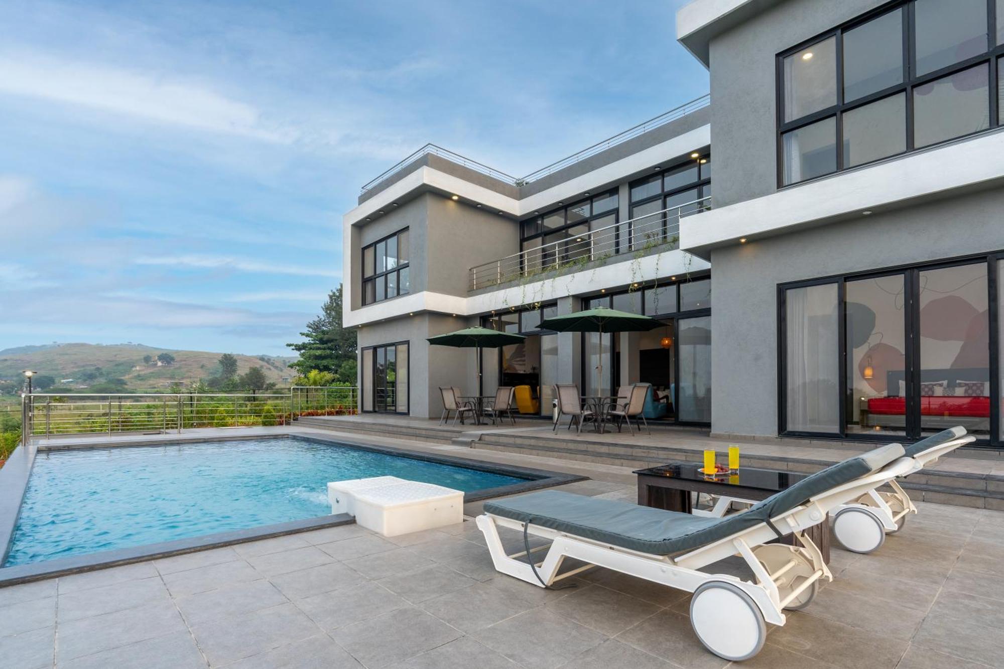 Casa Boho By Stayvista - Contemporary Design, Farm-View, Swimming Pool & Indoor Games For A Chic Retreat 나식 외부 사진